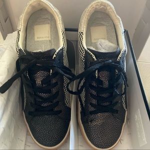 NIB Dolce Vita sneakers Size 6